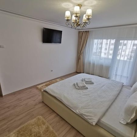 Apartament Gold Luxury Tîrgu Ocna Buitenkant foto