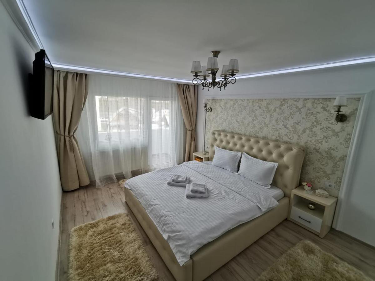 Apartament Gold Luxury Tîrgu Ocna Buitenkant foto