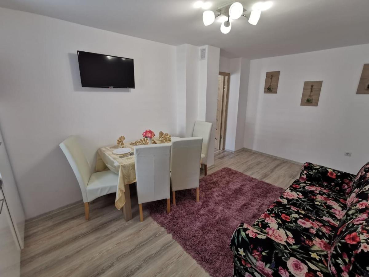 Apartament Gold Luxury Tîrgu Ocna Buitenkant foto